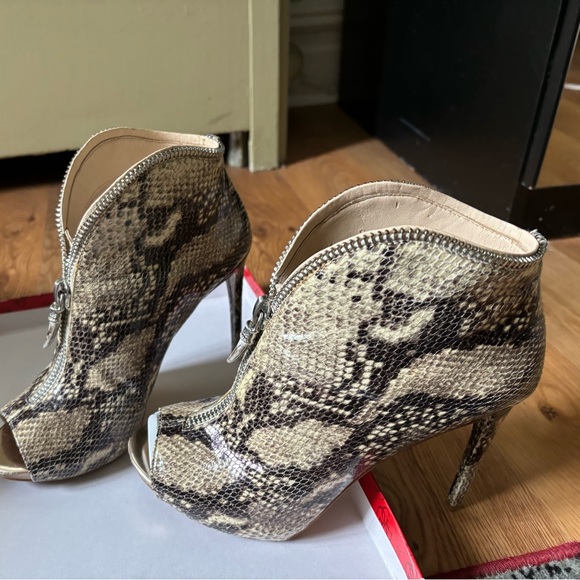 Guess snake print bootie - Picture 2 of 4